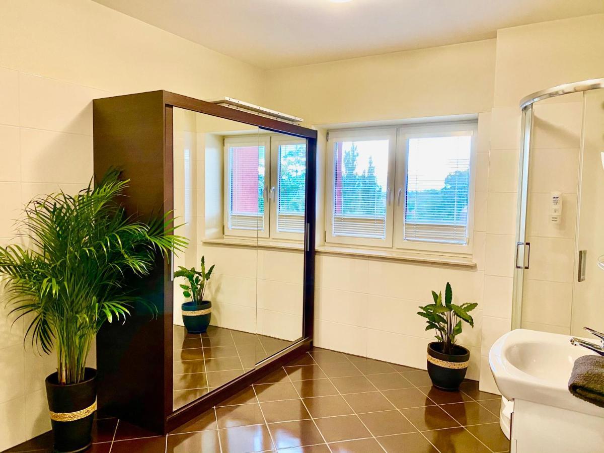 Las Slupski Premium Business Apartament Nr 7 Wifi Netflix Smart Tv50 Two Bedrooms Two Extra Large Double Beds Up To 6 People Full Pleasure Quality Stay (Adults Only) Exterior foto